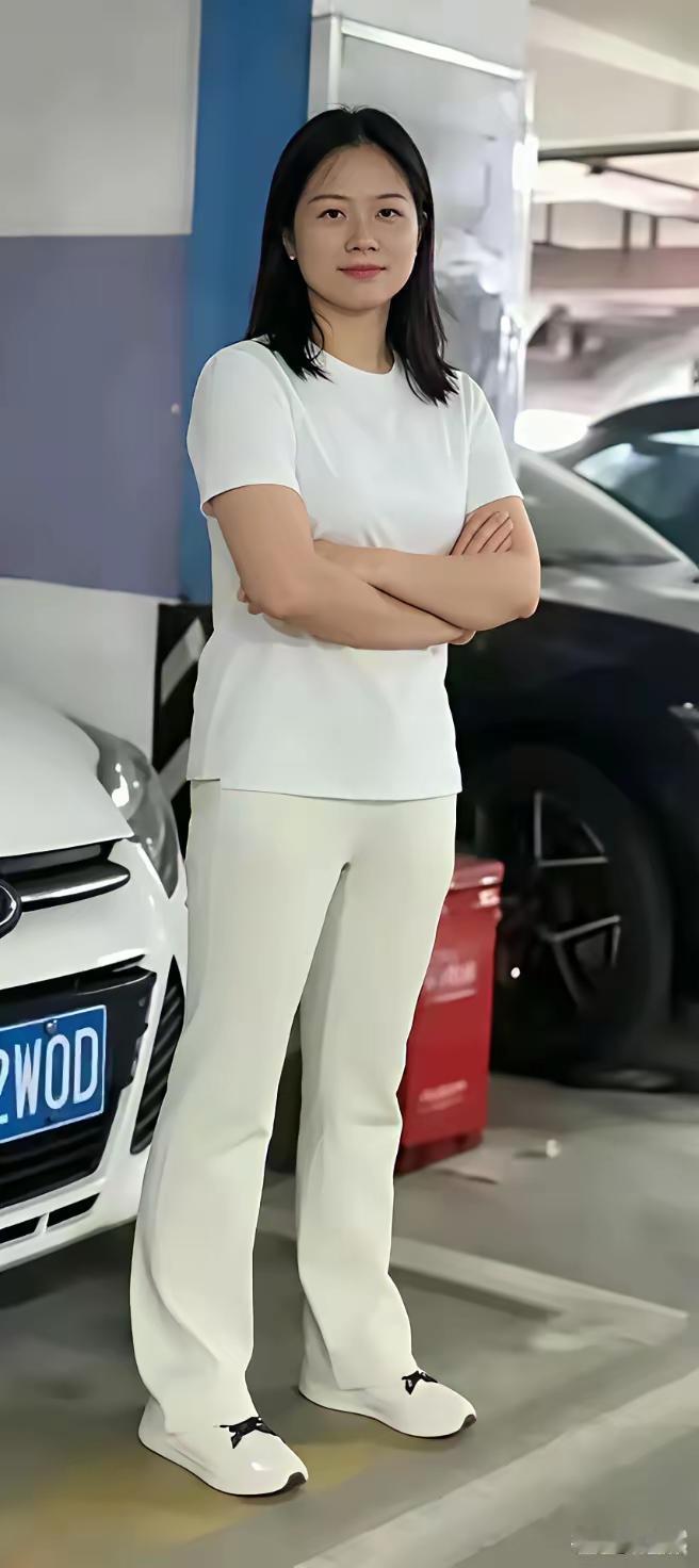 袁处长太厉害了，竟然以一己之力，让有才的网友聚齐了长沙四大美女，不服不行。
实话