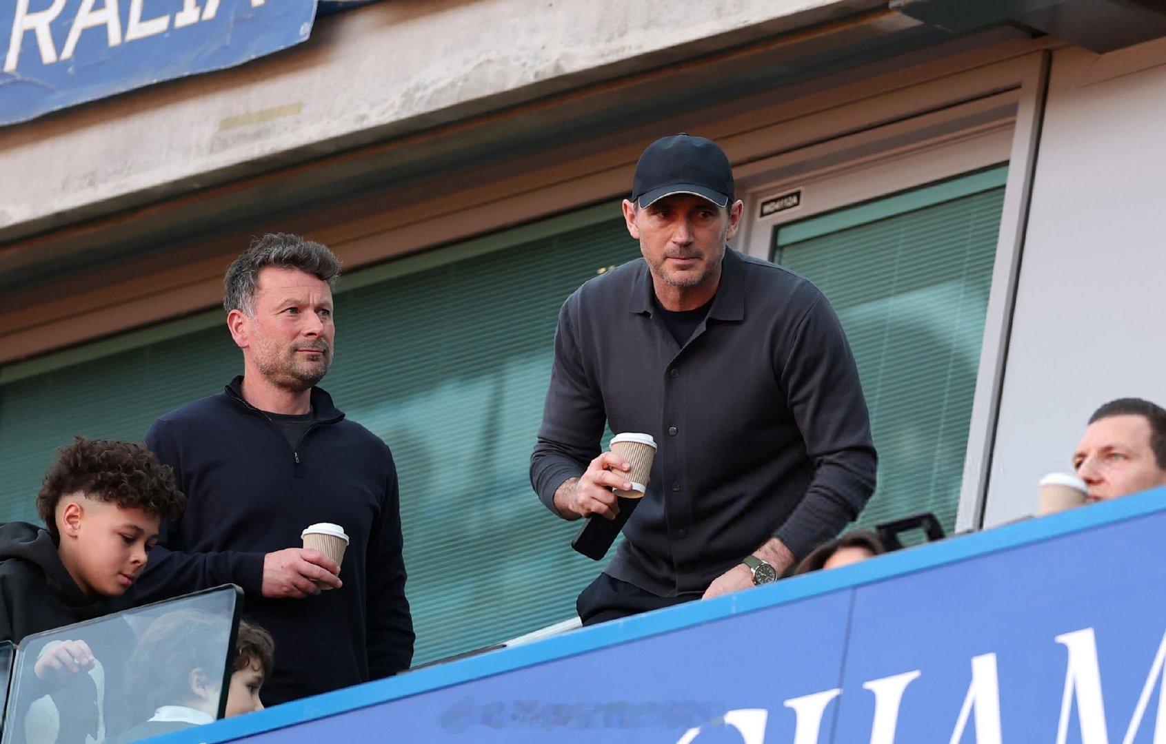 【英超大佬来看球】两位英超传奇大佬，两位英超冠军级中场，42岁的亚亚图雷，47岁