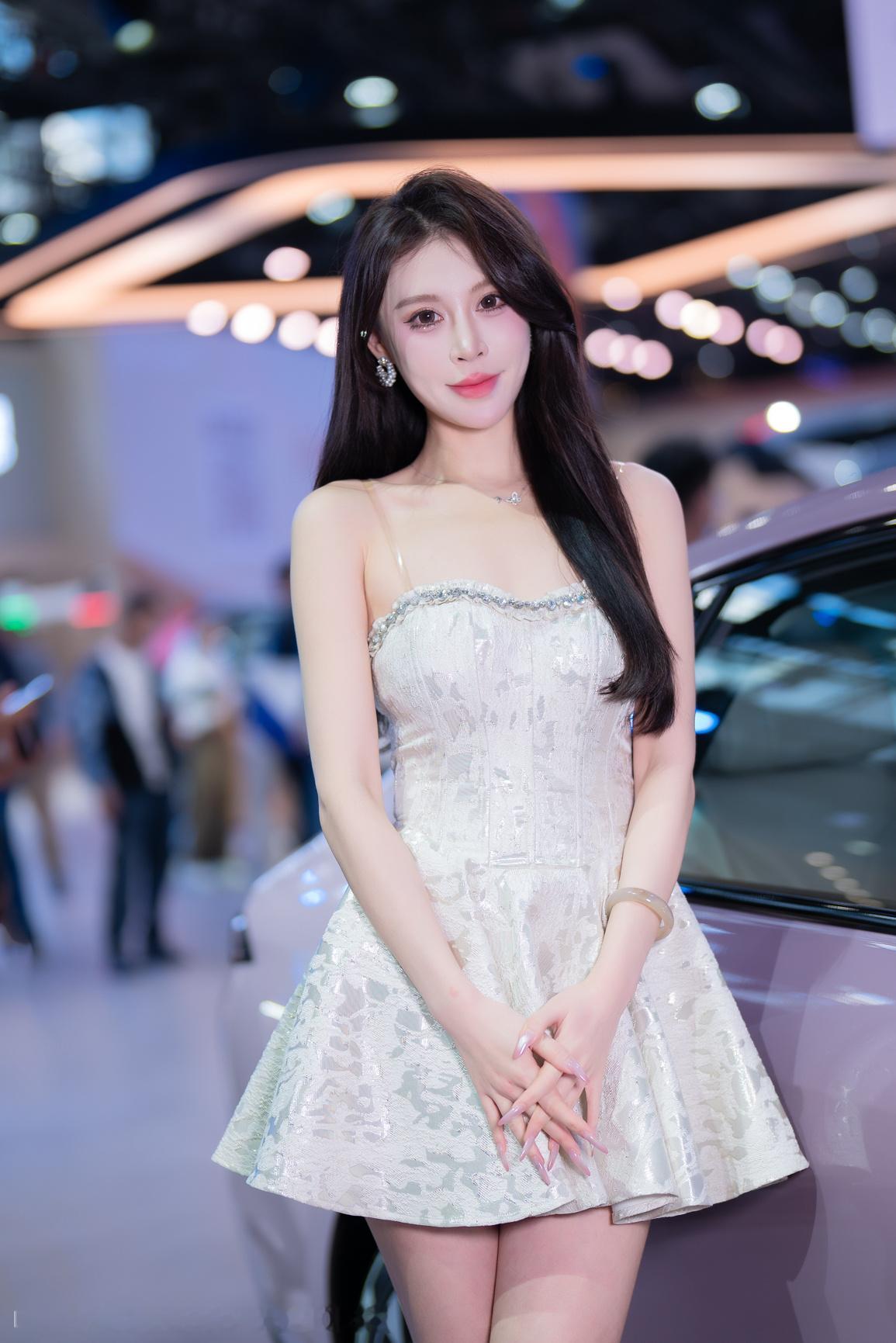 聆听猎人的车展日记聆听在广州国际车展猎人与车展 2025 广州国际车展想把图片带
