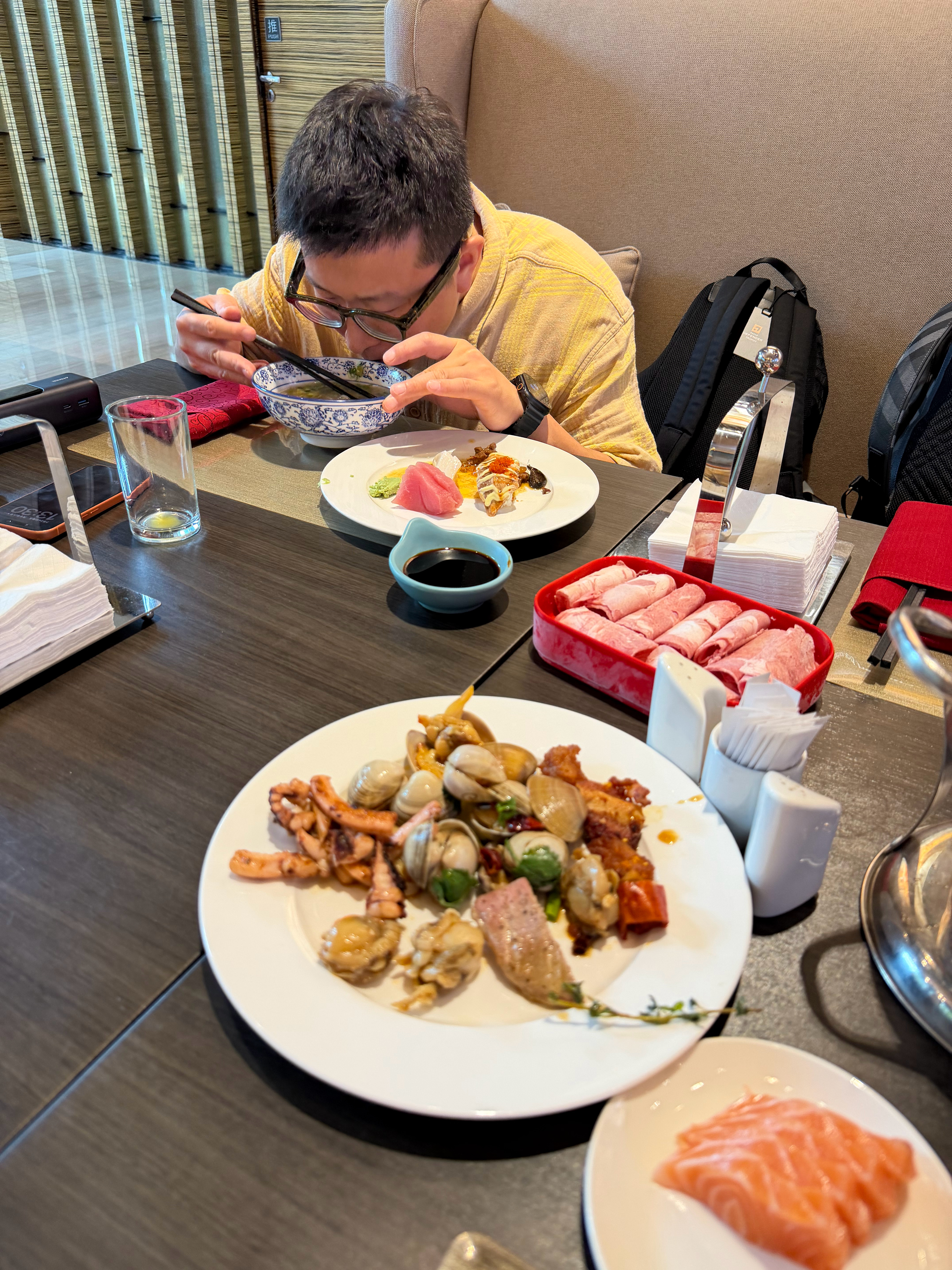刚体验完一个方盒子9系，技术亮点很多，内饰配色超好看，让人有种久违的新鲜感 大连
