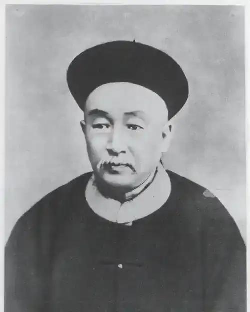李鸿章与张之洞之间的矛盾
在同光之交，晚清政坛冒出了一批标榜风节、喜欢纠弹时政的