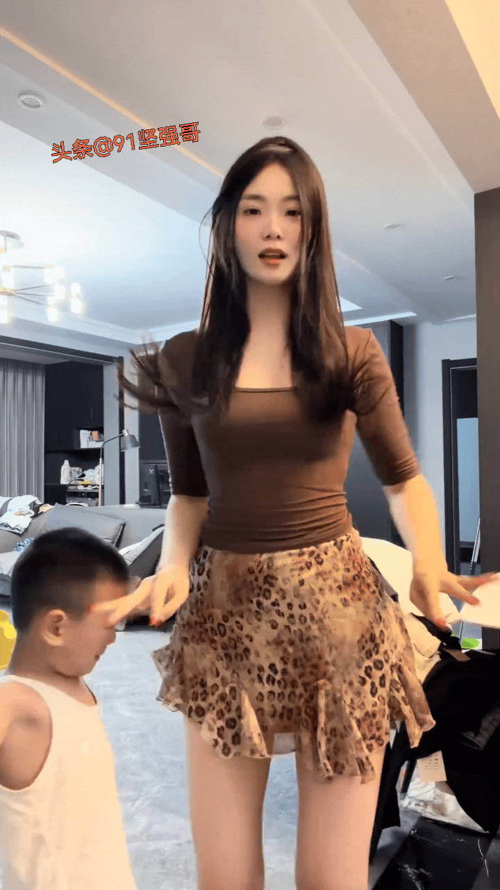 小孩子都知道你再跳，这个家就要散了……
