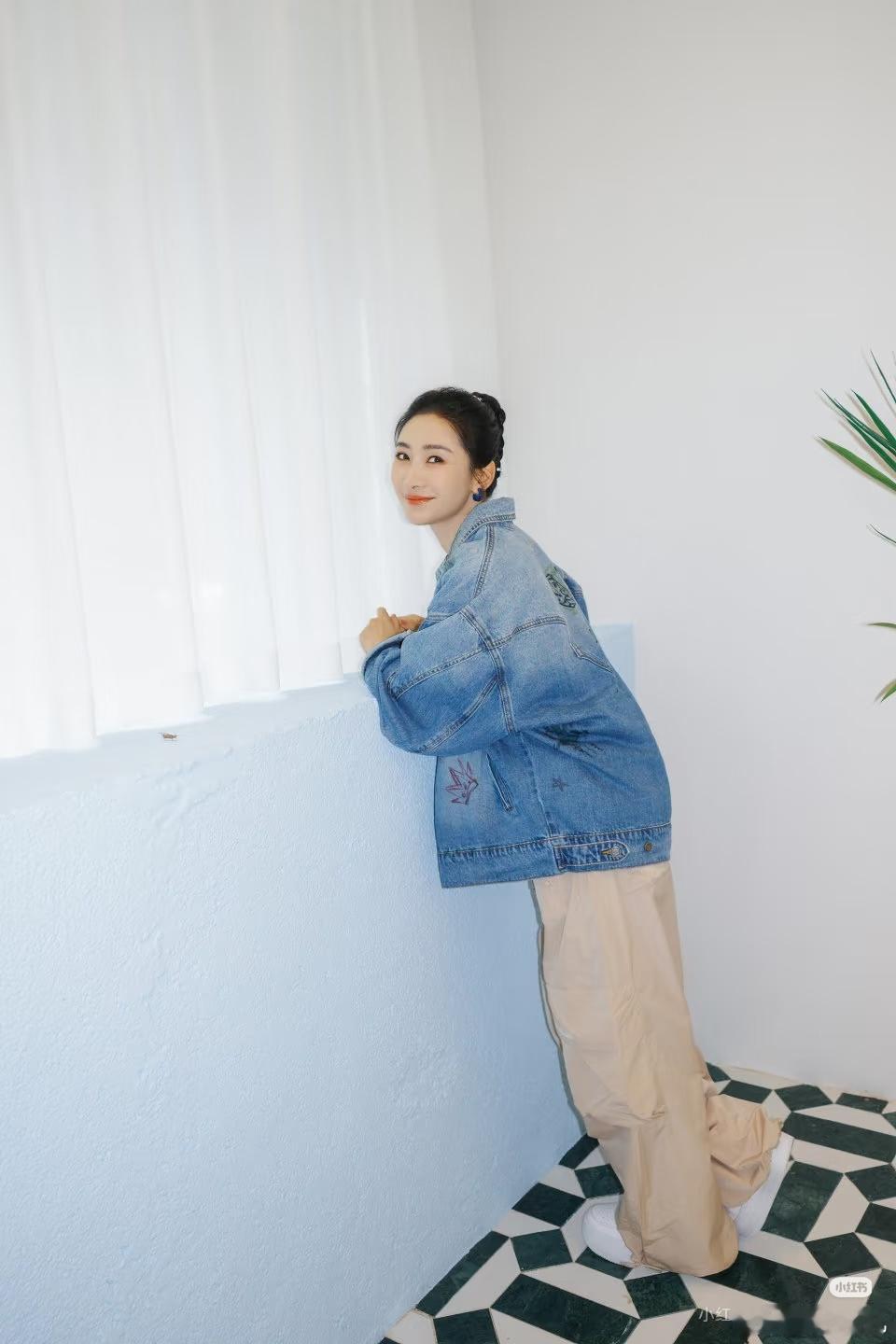 陶昕然去浪姐安陵容没闲着不愧是实力派演员！陶昕然登陆浪姐完全不输专业选手，唱歌跳