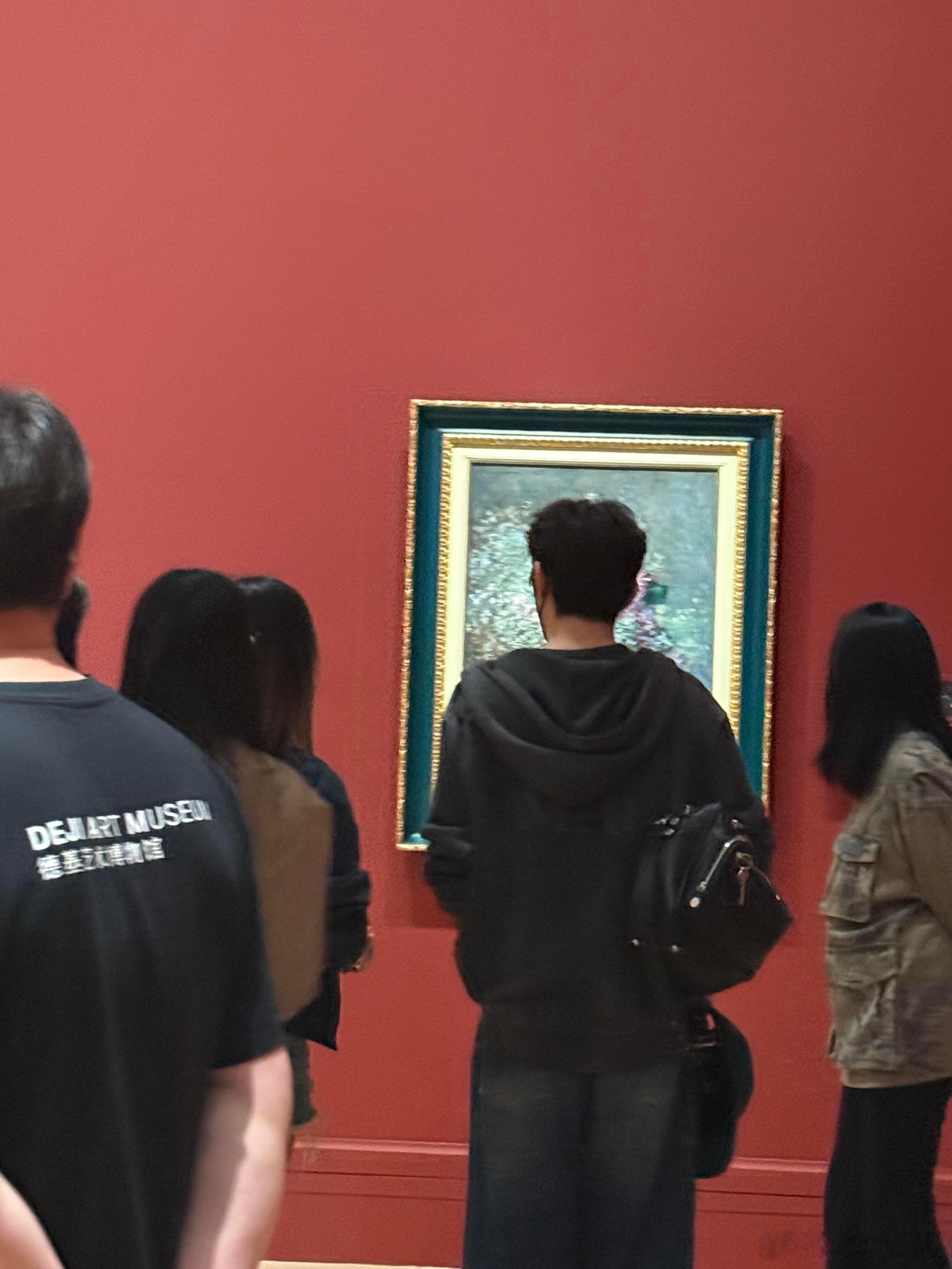 明天活动今天抓紧时间逛个展南京德基美术馆偶遇了邓为邓为逛南京德基美术馆