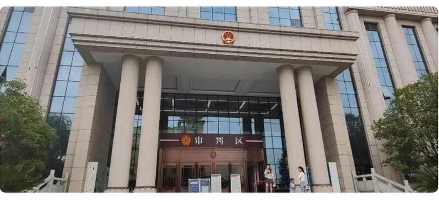 本文围绕一审、二审、再审接连败诉后仍存在改判纠错可能展开，以呼格吉勒图案为例，说