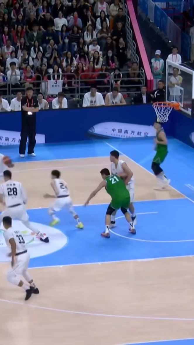 大C能接到球就怪了