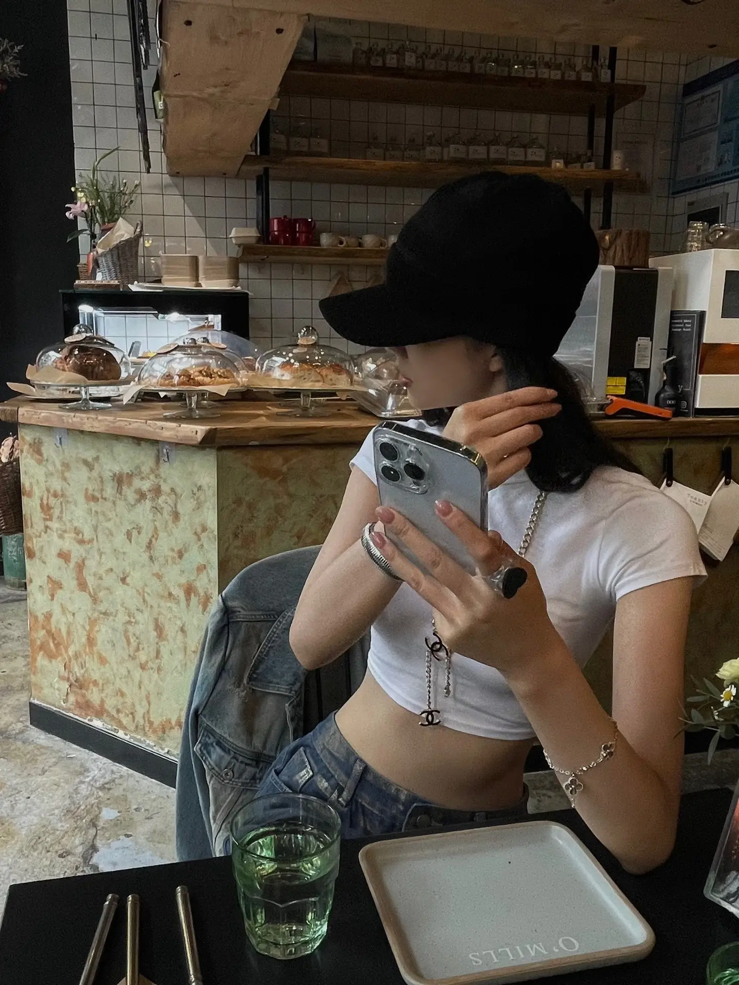 介绍一下 这是雯