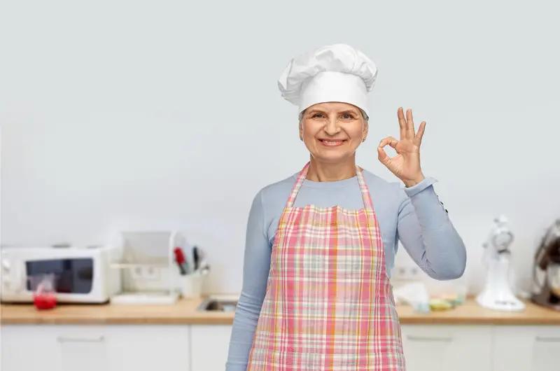 岁月真是个无声的导师，教会我好多道理。
曾经我总爱拖延，觉得时间多的是。学生时代