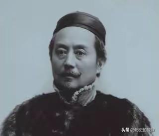 1924年北京洋楼晚宴：洋人嘲笑留辫老头土气，谁知他一开口，全场无人敢出声
 