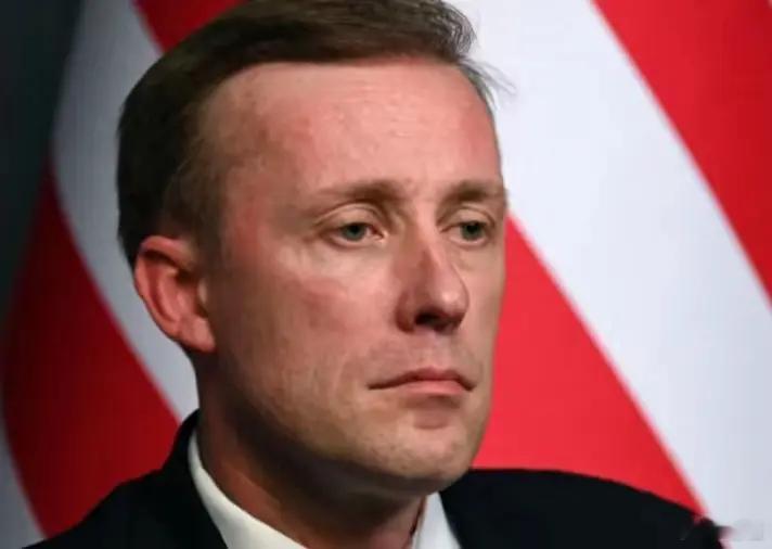 美国正为与中国爆发全面冲突做军事准备！在当前全球地缘政治格局中，美国与中国作为最