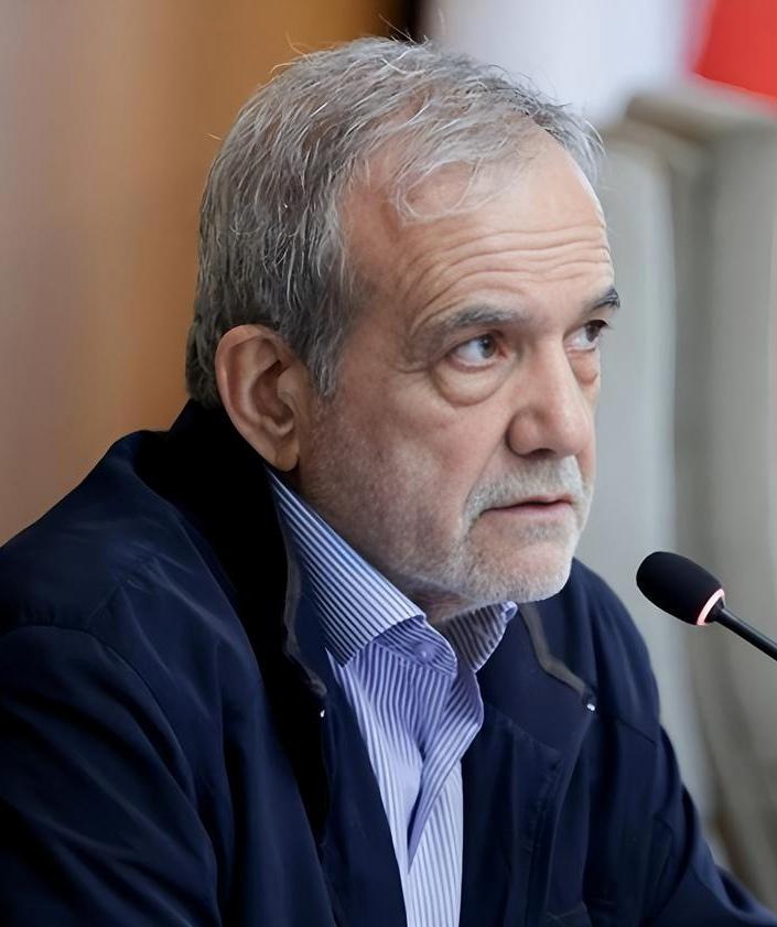 美军若对伊朗开战，后果堪称“多米诺骨牌”效应。军事上，美军在中东部署双航母战斗群