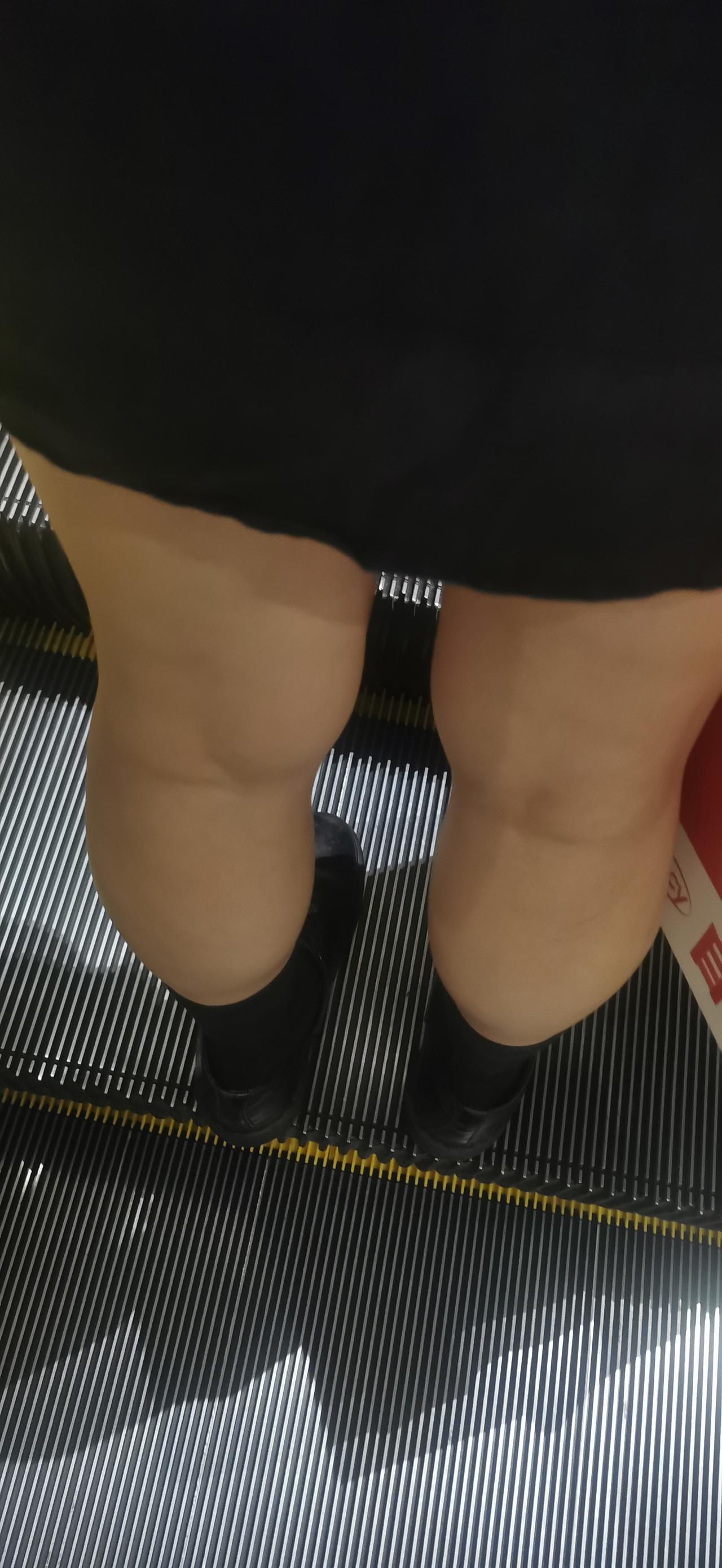 这两条腿怎么样？够憨实吧？