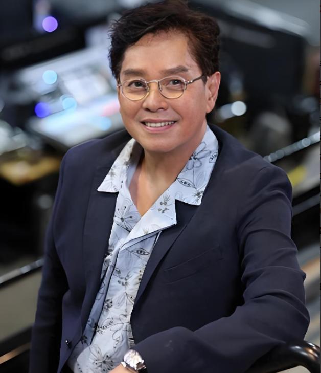 这段关系最让人难受的，并不是后来谁获得了名分、谁掌握了财产，而是一个人按照共同约
