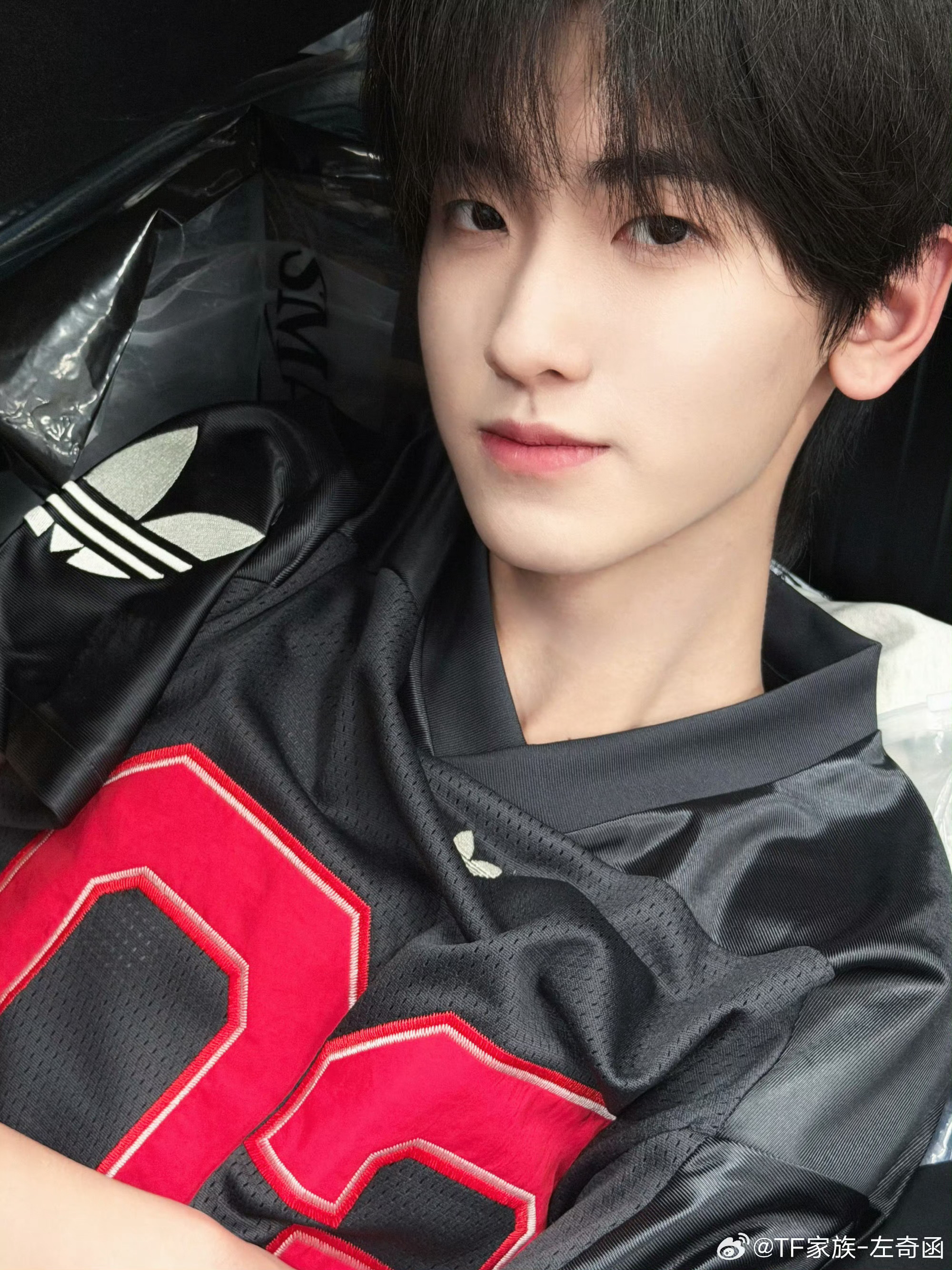 💙左奇函我们的少年时代2💙左奇函李浩宇我们同频在烟花下许愿 来年奔赴彼此的每