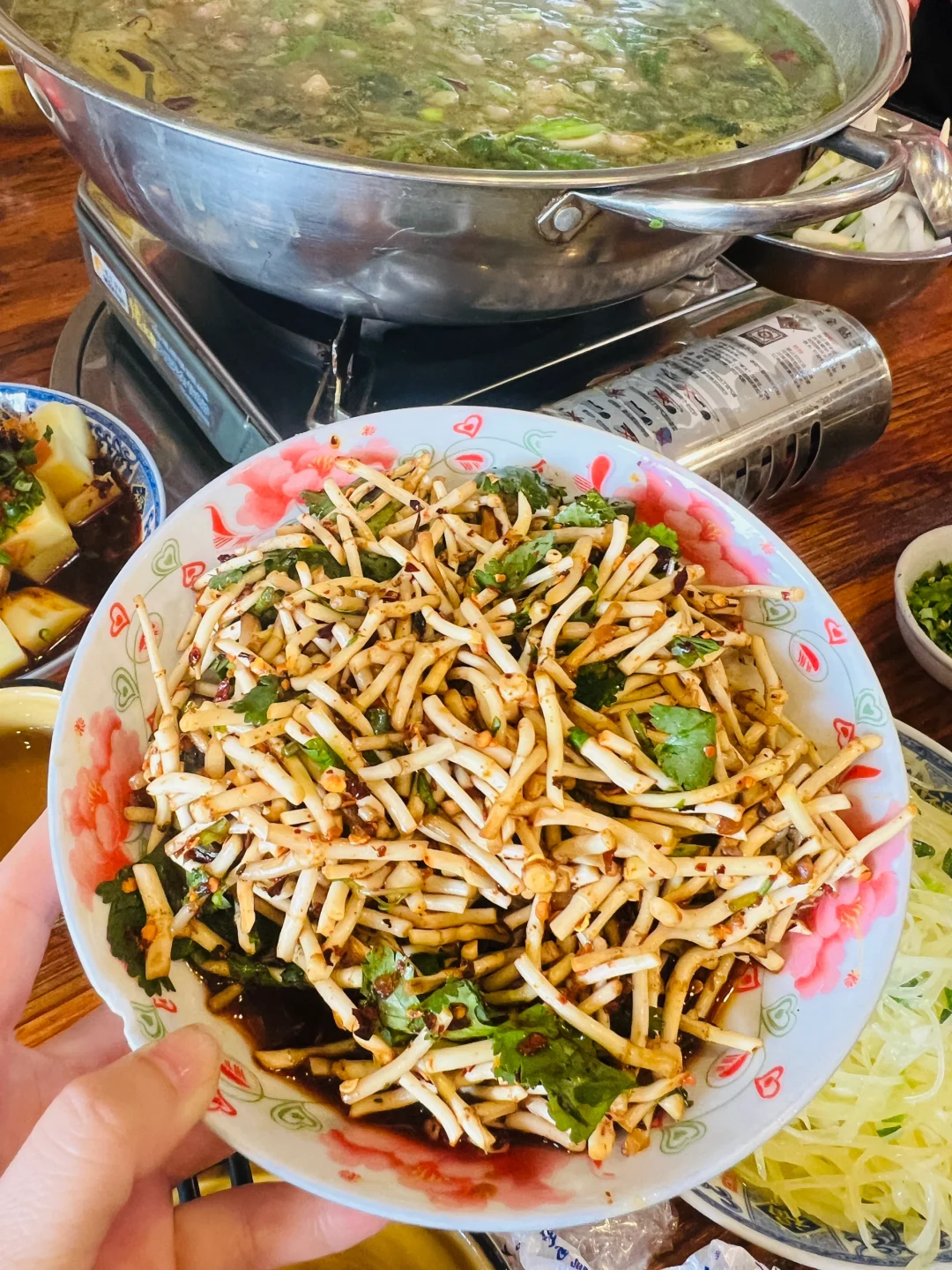 这一碗折耳根 打开了贵州美食之旅～