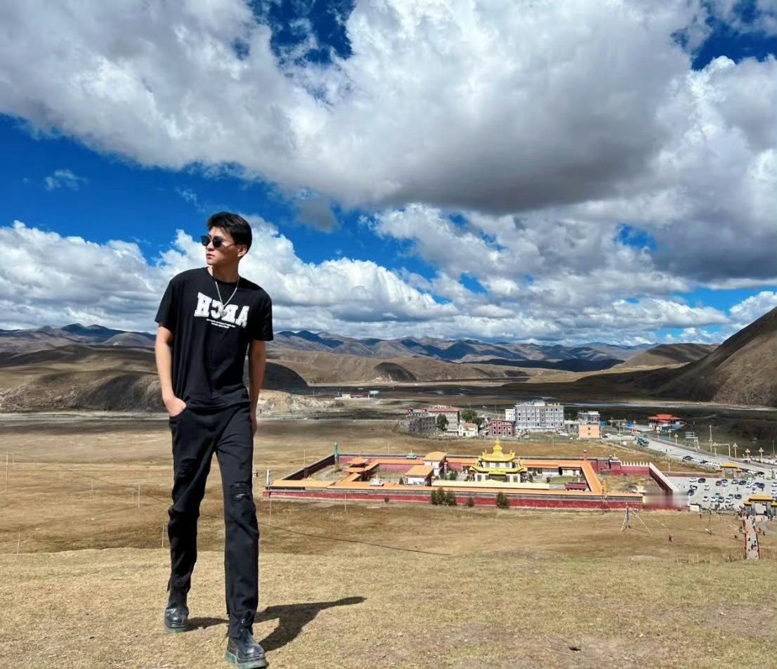 【第7499号】99年东北男生，身高185，艺术行业，年收入15+，老家3房2车