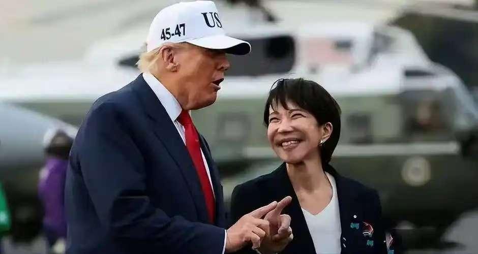 看得人怒火中烧！高市早苗一边放弃国家尊严跪抱美国大腿砸钱表忠心，一边插手台海挑衅