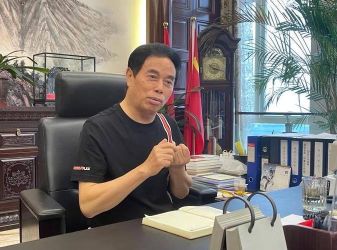 一个村书记，用1.2亿给村民盖了326栋别墅，这可不是一般的“福利”，村里人对他