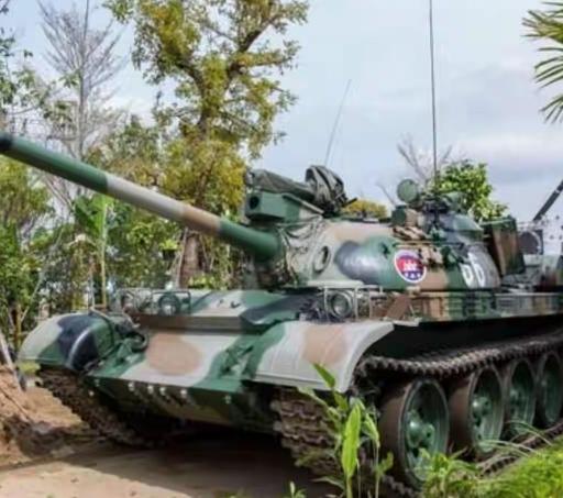 日本是不敢打中国的，看看其他国家就知道了，俄罗斯看不惯乌克兰直接就打了。
 
泰