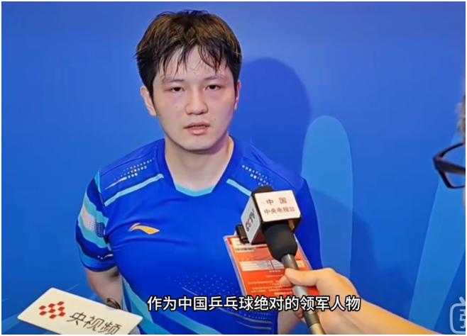 樊振东总结自己能够战胜王楚钦的两个方面。1、樊振东说王楚钦是国乒绝对的领军人物，