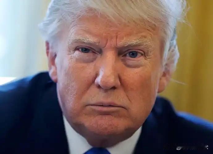 特朗普精明！一边迷惑美国国会对伊已停火不打了，另一边却还在听取对伊军事打击新方案
