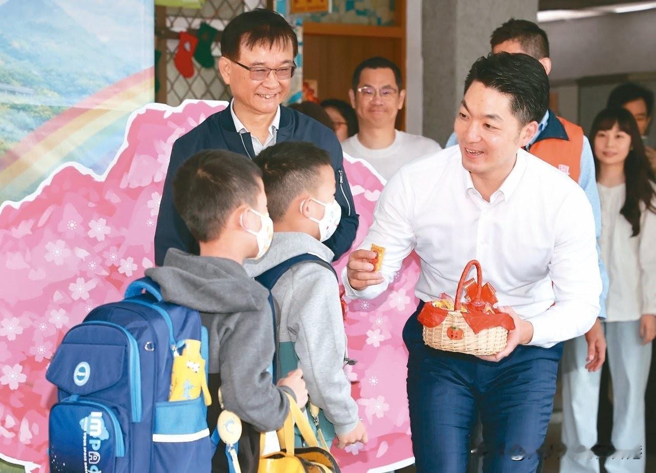 蒋万安新政， 激起「夹心饼」世代共鸣，蒋万安已成蓝营新共主！

台北市长蒋万安继