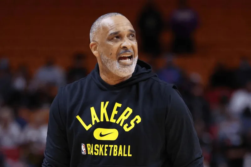 掘金淘汰湖人赛后肯德里克-帕金斯更新了推特。“如果湖人决定甩掉哈姆，他们不必去外