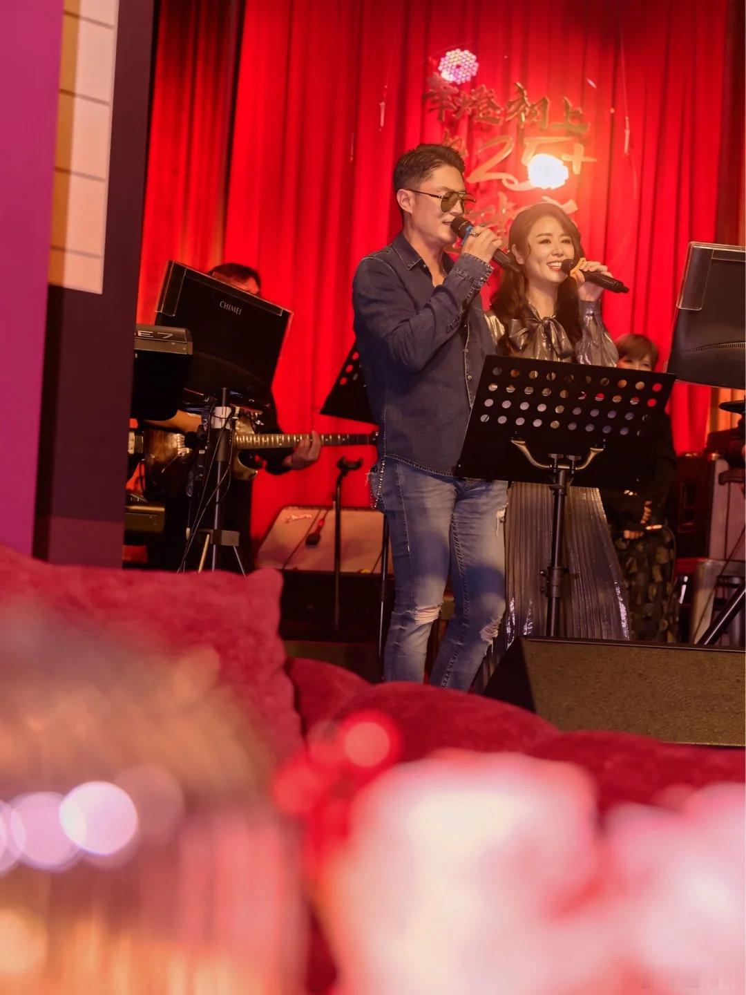 林心如霍建华合唱 林心如霍建华合唱，想知道夫妻俩唱什么歌！林心如50岁生日派对