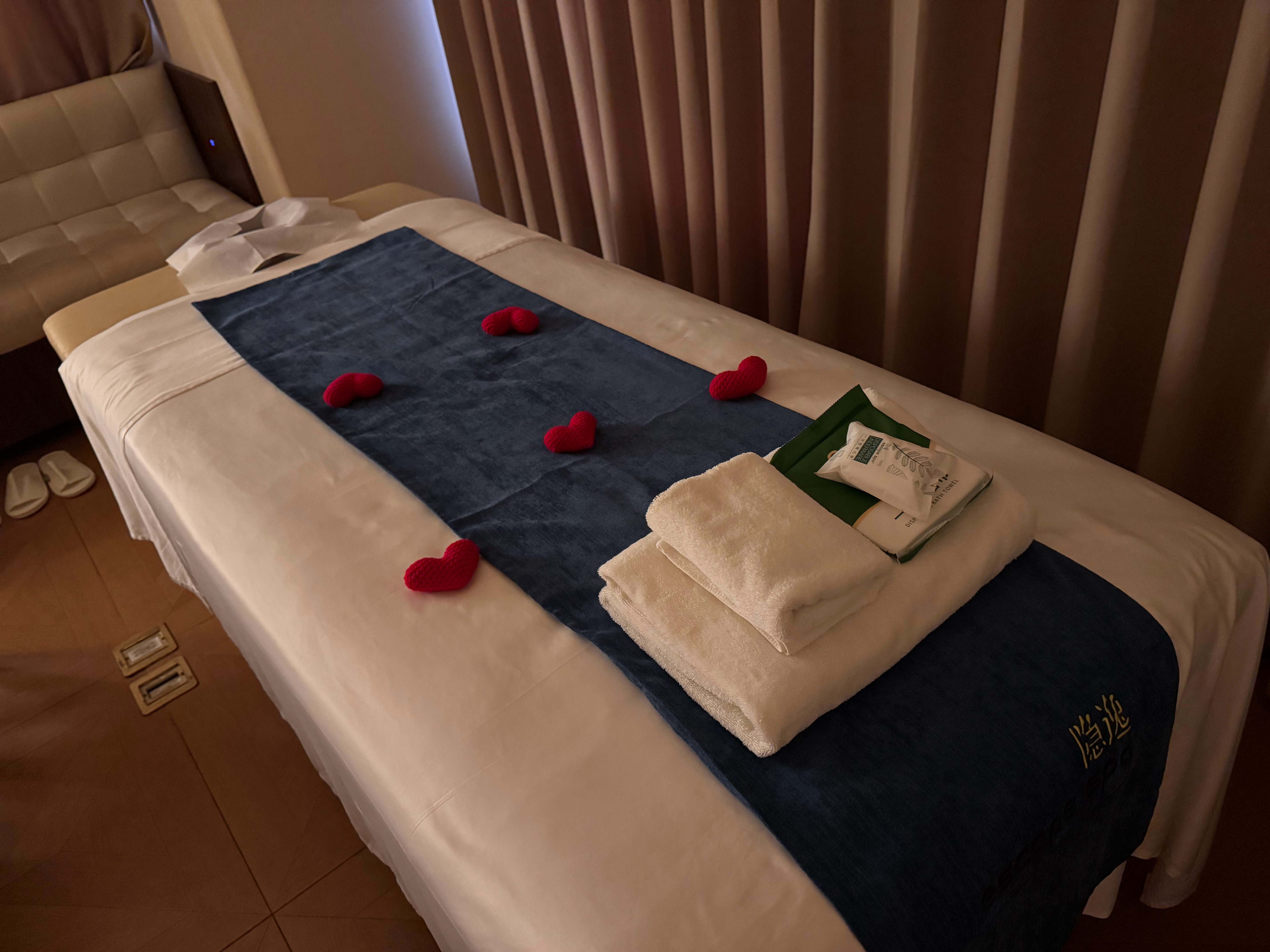 来做SPA，这有点过于暧昧了吧？不说了我赶紧脱衣服洗澡去