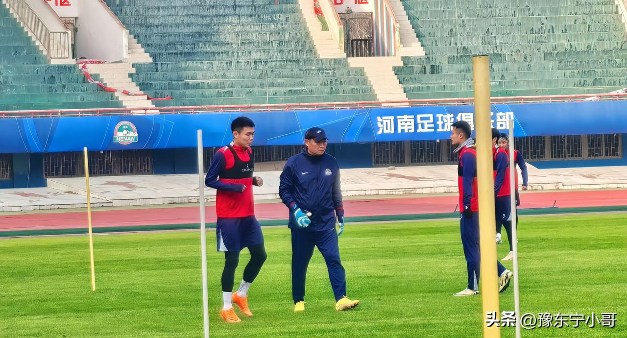 北京时间2026年3月7日，中超首轮河南彩陶坊客场挑战卫冕冠军上海海港，就在刚刚