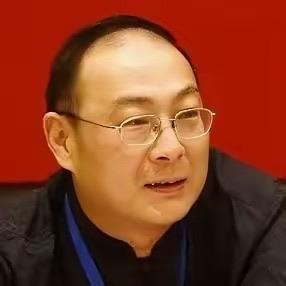 [兔子]金灿荣教授最近说了句特别清醒、也特别残酷的大实话：中国想要实现民族复兴，