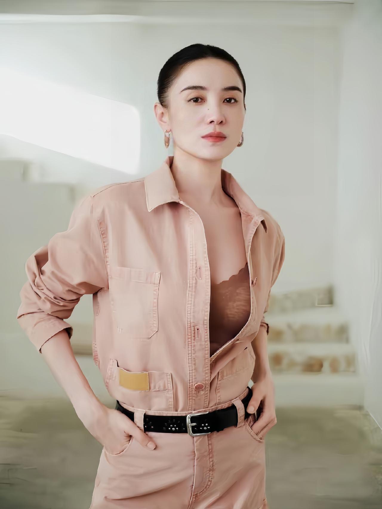 宋佳美照分享，真美！[比心][比心][比心]宋佳美了美了！[赞][赞][赞]宋佳