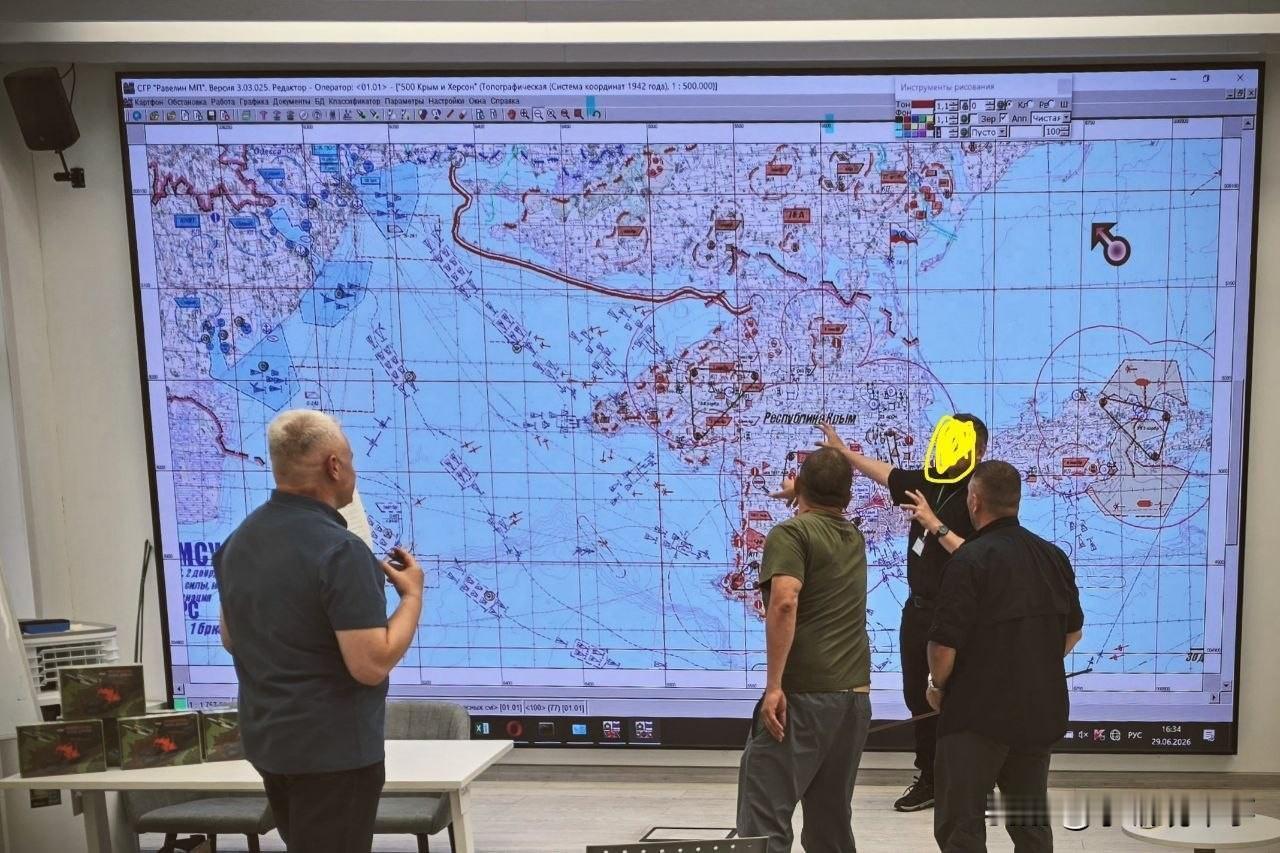 ⚡据俄罗斯反对派媒体《The Insider》报道，由退役军官和预备役军官组成的
