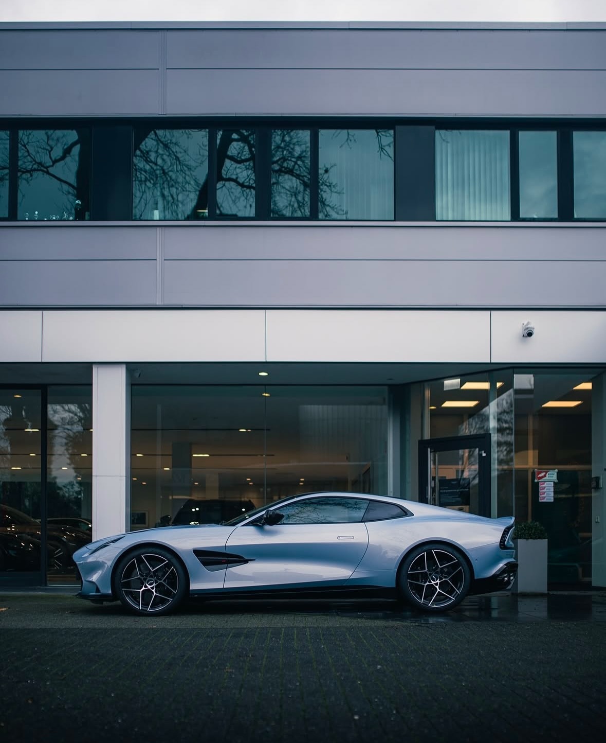 Aston Martin Vanquish astonmartin  阿斯顿马丁