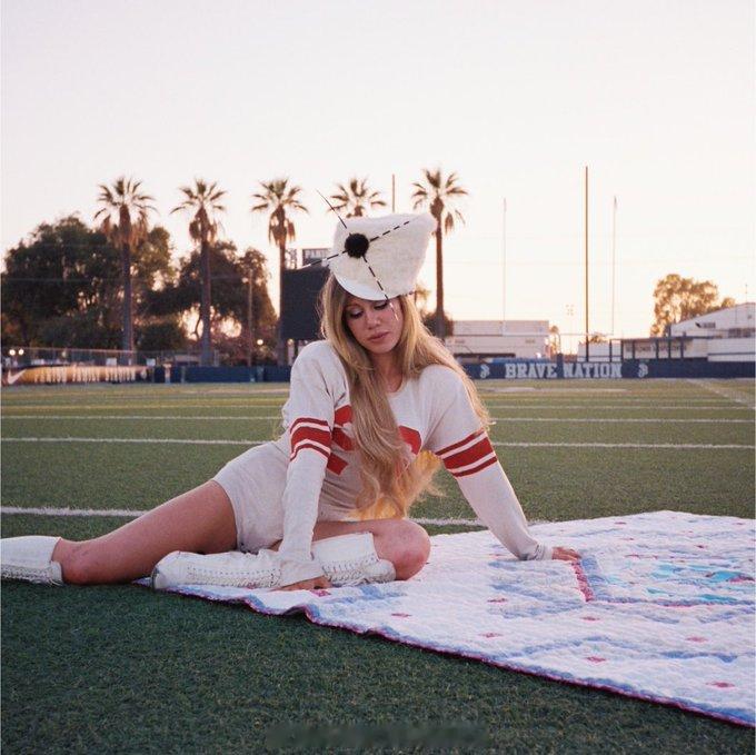 Slayyyter Slayyyter凭单曲《brand new chanel$