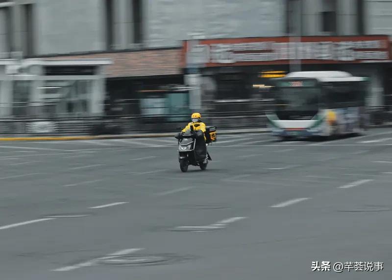 每天起早贪黑忙忙碌碌为的什么呀? 每天起早贪黑忙忙碌碌，到底为了啥？我觉着，一方