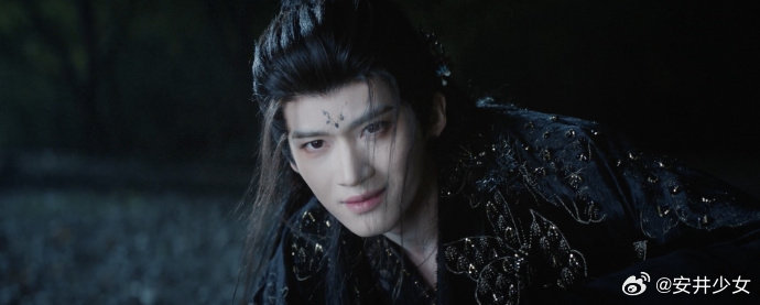 闫桉月鳞绮纪打戏闫桉月鳞绮纪出场闫桉在《月鳞绮纪》，打戏也太绝了！动作干脆利落，