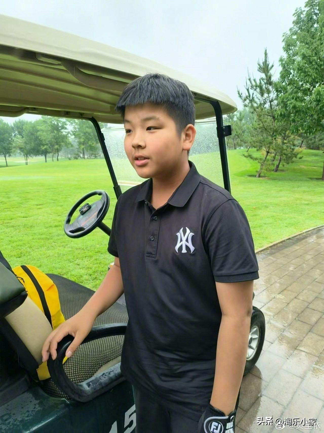 💖「星女郎」12岁儿子暴风成长，身形高大外貌引网友热议
💖前「星女郎」黄圣依