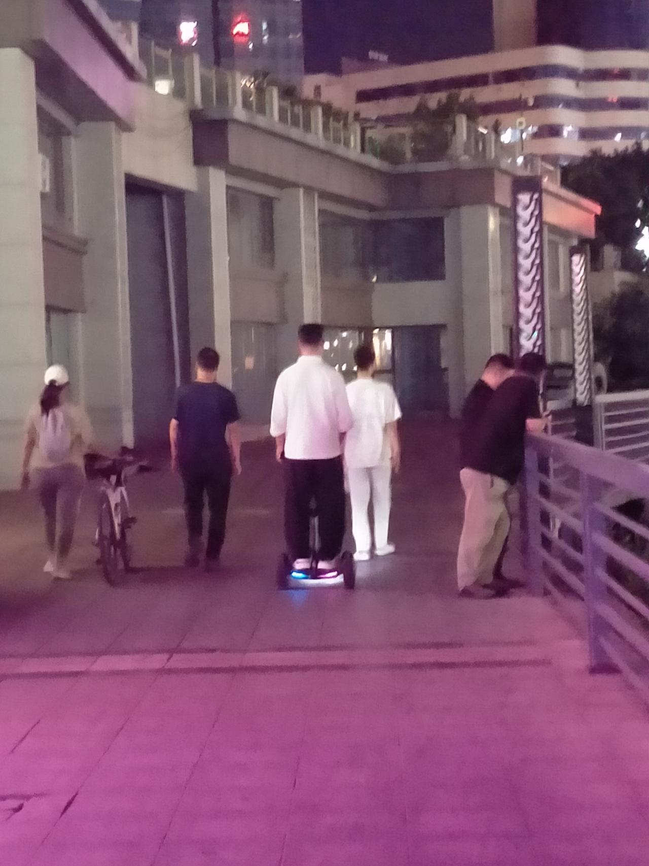 走过路过随手拍。