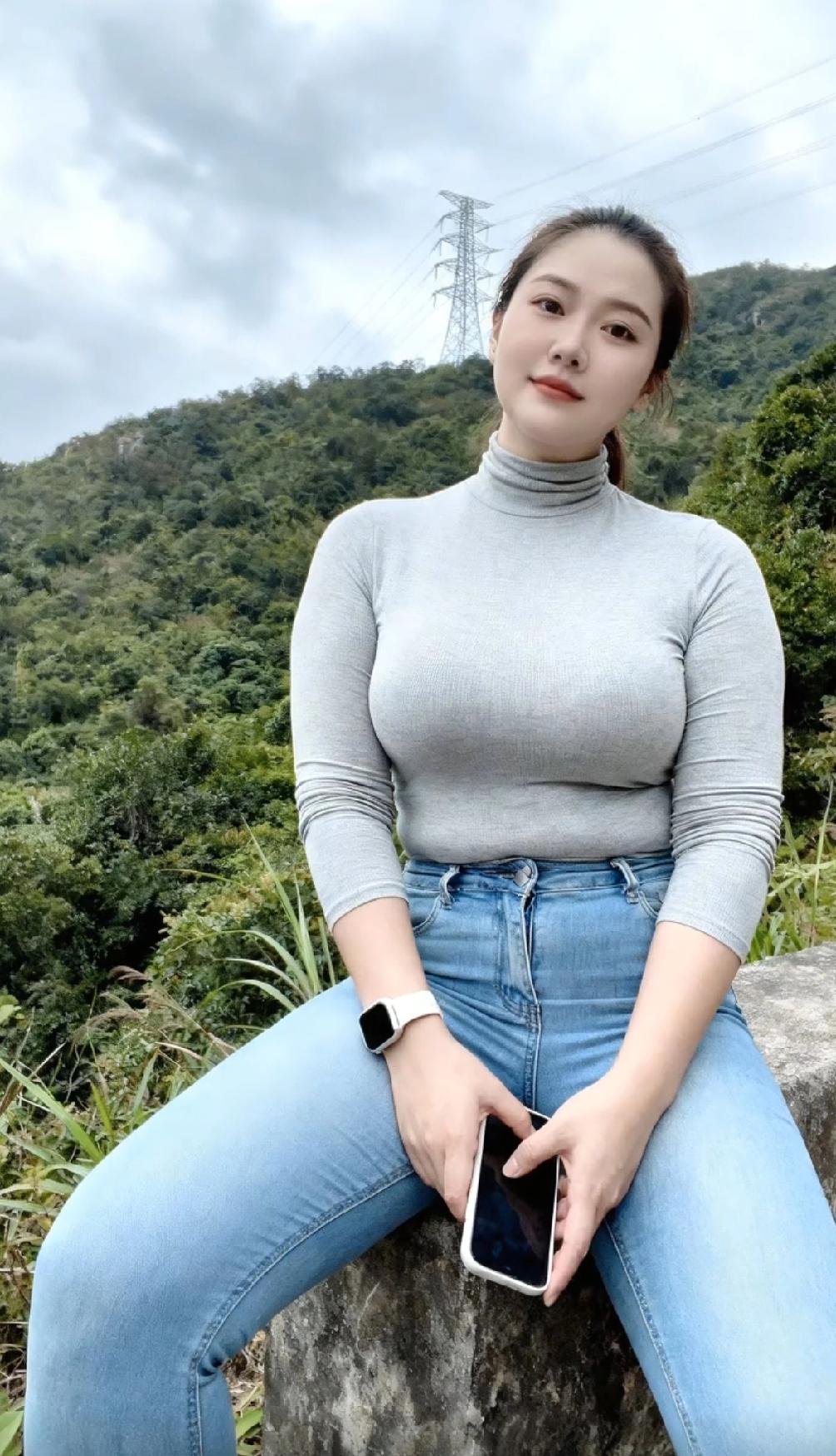 上联：夫妻本是同林鸟，诚邀下联同甘共苦伴一生