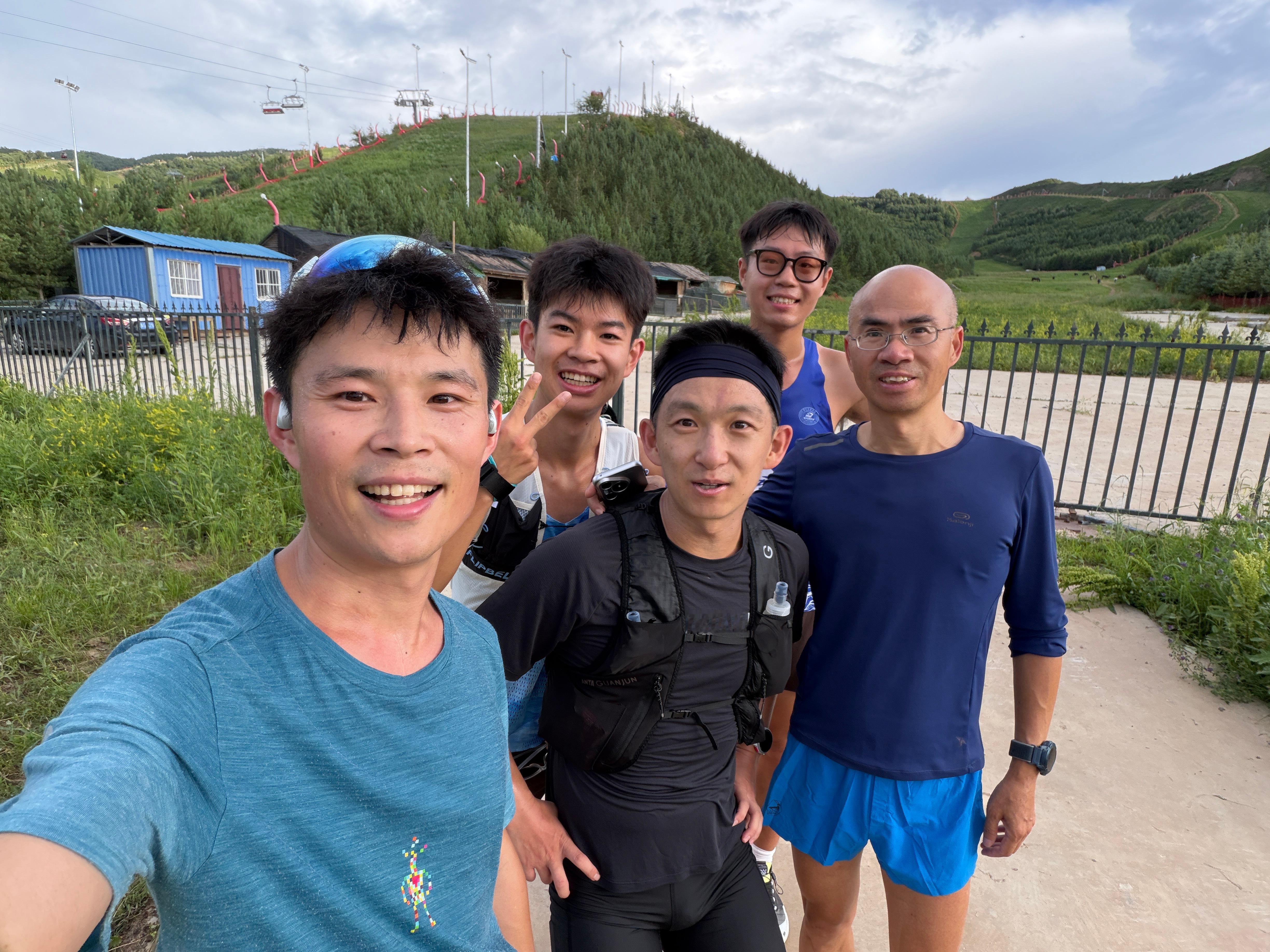 赵家驹巨人之旅昔日中国外卖小哥拿下世界越野跑王冠赵家驹巨人之旅破纪录夺冠 巨人之