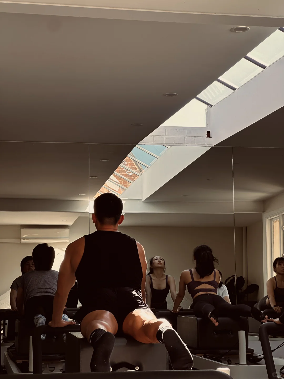 向阳而生，追着阳光前进，人生不易需奋斗