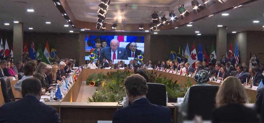 🌐 全球视角 🌐
🔍 解析中国外长缺席：G20峰会背后的深层考量
在巴西里