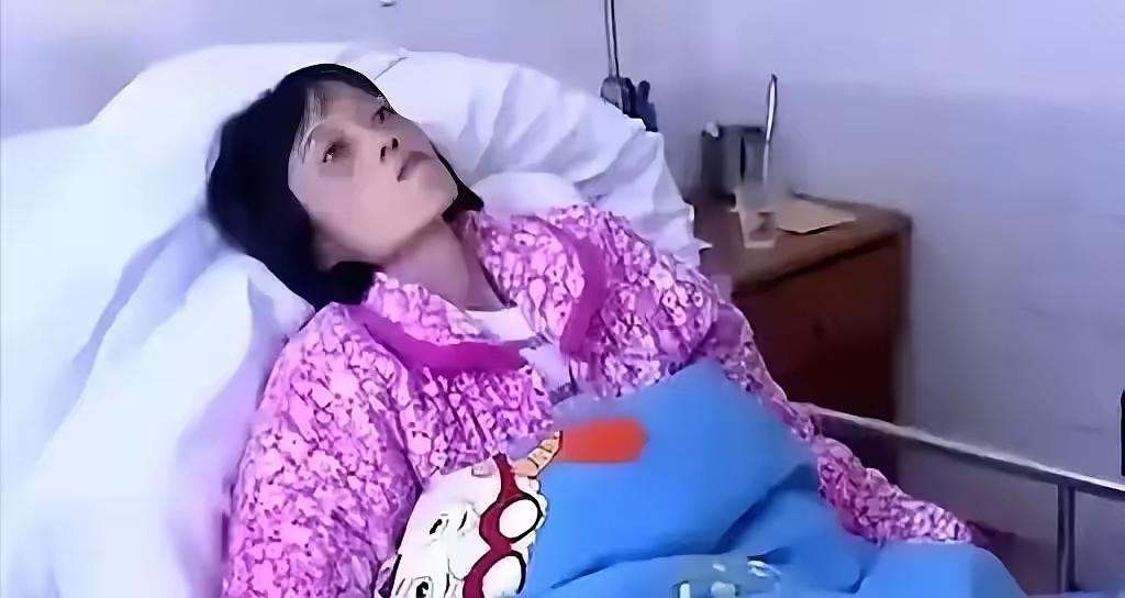 2016年，湖南单亲妈妈刘福兰身患癌症，临终前打算将11岁和8岁的儿子托付给亲戚
