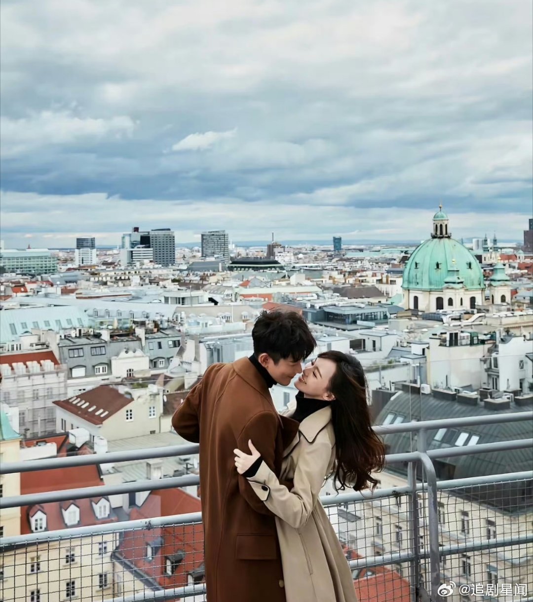 刘大锤说唐嫣罗晋不交集了从《锦绣未央》的神仙爱情到如今“缺乏交集”，谁的青春CP