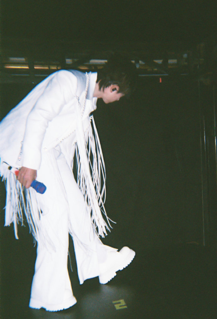 张杰胶片相机原图放送，复古氛围感拉满！ 