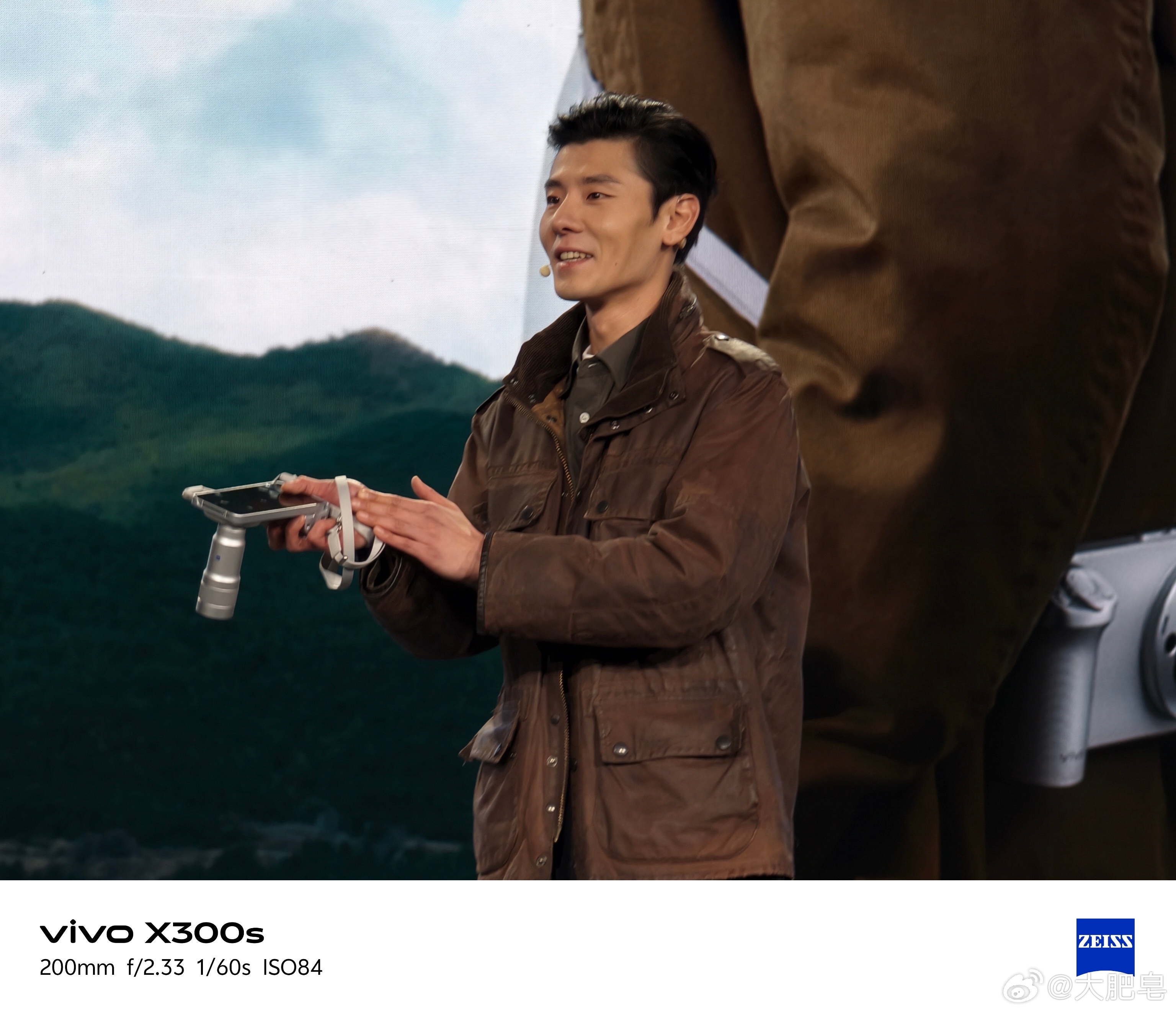 vivo X300系列影像大使蒋奇明来vivo发布会 现场了，我用vivo X3