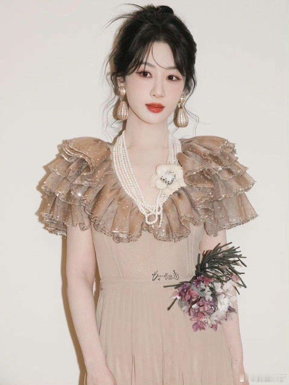 杨紫为上镜暴瘦15斤女明星真是拼，一个个都是爆瘦！ 