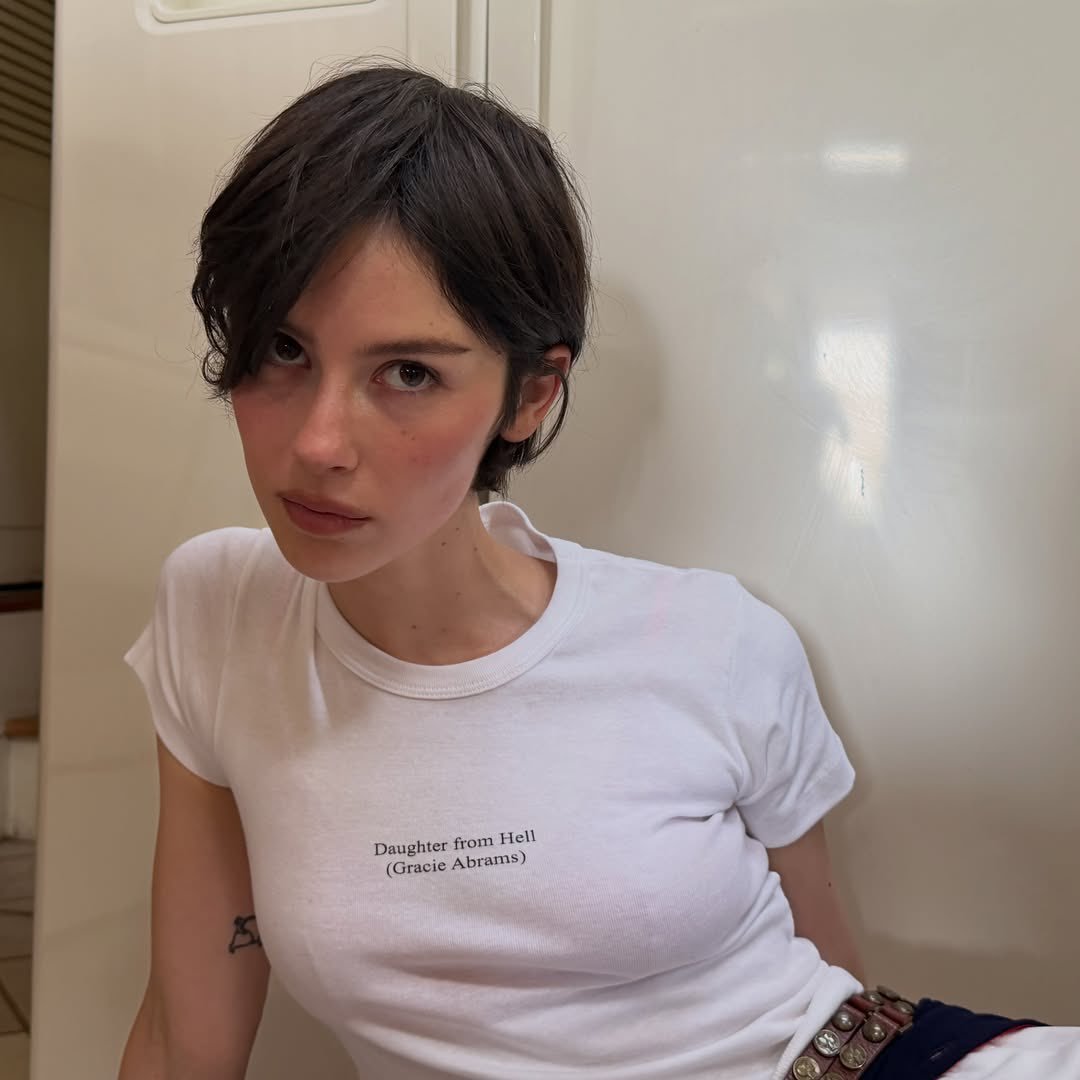 【首周快报】Gracie Abrams 第三张录音室专辑『Daughter fr