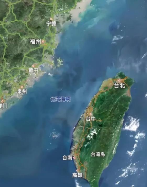 台海议题拖至今日，最大的教训根本不是外力太猛，而是我们自我捆绑得太深。空谈盖过了